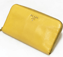 茶色っぽい黄色の財布人気