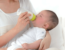 新生児ミルクの時間間隔はどのくらい