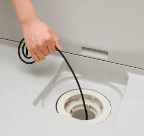 台所の排水溝つまり解消法 ワイヤーブラシを使った方法 2